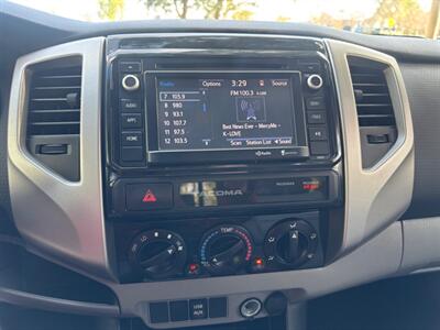 2015 Toyota Tacoma PreRunner V6   - Photo 15 - Valencia, CA 91355