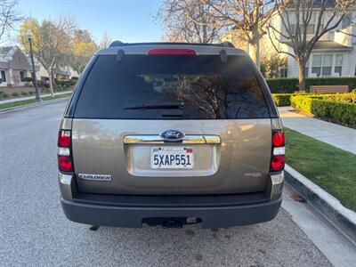 2006 Ford Explorer XLS ABSOLUTELY GORGEOUS !!   - Photo 3 - Valencia, CA 91355