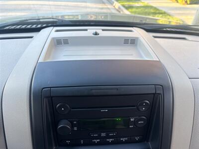 2006 Ford Explorer XLS ABSOLUTELY GORGEOUS !!   - Photo 21 - Valencia, CA 91355