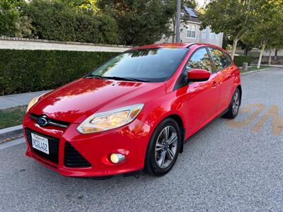2012 Ford Focus SE  MANUAL! RUNS GREAT!! - Photo 1 - Valencia, CA 91355