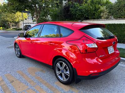 2012 Ford Focus SE  MANUAL! RUNS GREAT!! - Photo 3 - Valencia, CA 91355
