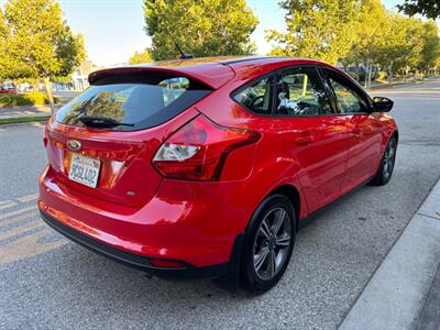 2012 Ford Focus SE  MANUAL! RUNS GREAT!! - Photo 5 - Valencia, CA 91355