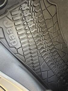 2007 Jeep Wrangler Rubicon 6 Speed  MANUAL!   - Photo 16 - Valencia, CA 91355