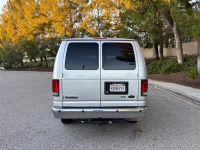 2010 Ford E-350 SD XL  Looks Great ! Runs Great!! - Photo 4 - Valencia, CA 91355
