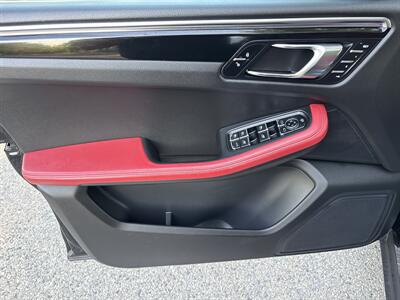 2015 Porsche Macan S CLASSY COLOR COMBO!  Low miles !!! Gorgeous Red leather ! Runs beautiful!! - Photo 19 - Valencia, CA 91355
