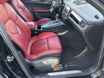 2015 Porsche Macan S CLASSY COLOR COMBO!  Low miles !!! Gorgeous Red leather ! Runs beautiful!! - Photo 16 - Valencia, CA 91355