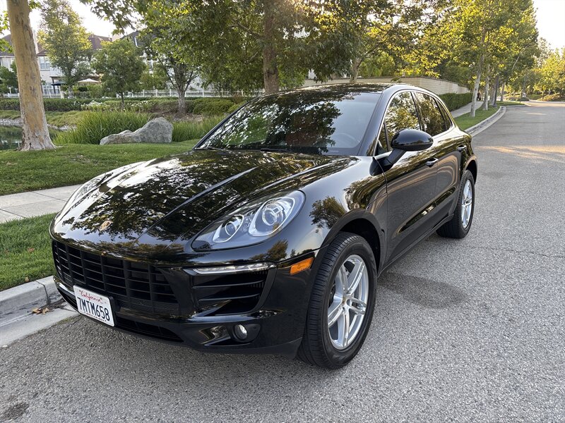 2015 Porsche Macan S  Low miles !!! Gorgeous Red leather ! Runs beautiful!!