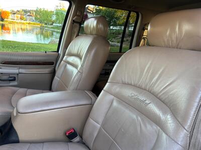 1999 Ford Explorer Limited  Super Clean ! Low Miles! - Photo 11 - Valencia, CA 91355