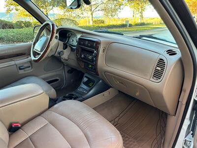 1999 Ford Explorer Limited  Super Clean ! Low Miles! - Photo 17 - Valencia, CA 91355