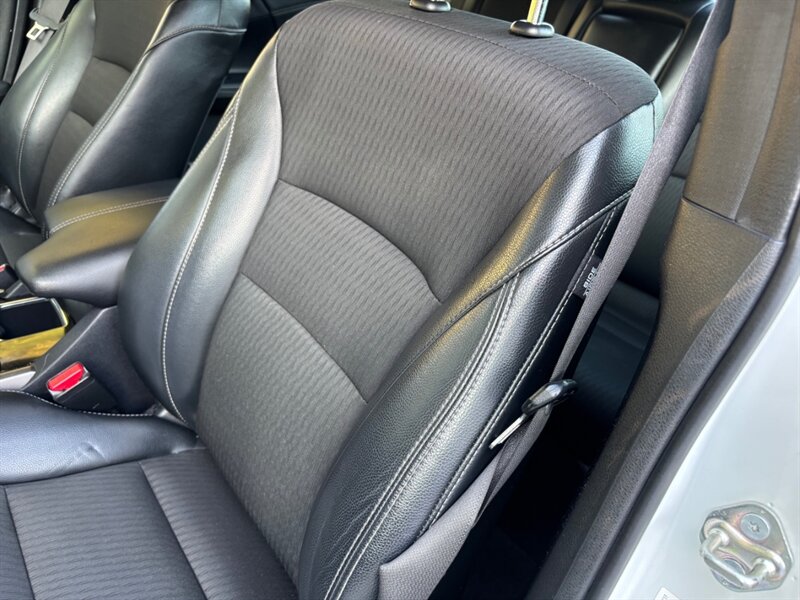 2017 Honda Accord Sport photo 8