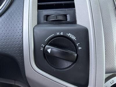 2010 Toyota Tacoma V6 4x4 ONE OWNER   - Photo 25 - Valencia, CA 91355