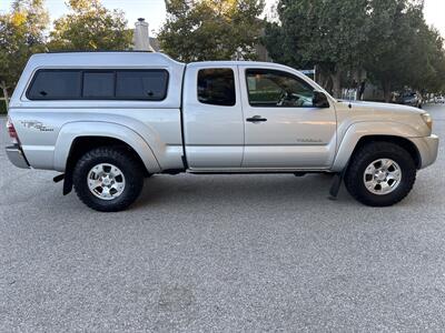 2010 Toyota Tacoma V6 4x4 ONE OWNER   - Photo 6 - Valencia, CA 91355
