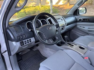 2010 Toyota Tacoma V6 4x4 ONE OWNER   - Photo 10 - Valencia, CA 91355