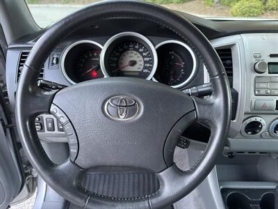 2010 Toyota Tacoma V6 4x4 ONE OWNER   - Photo 29 - Valencia, CA 91355