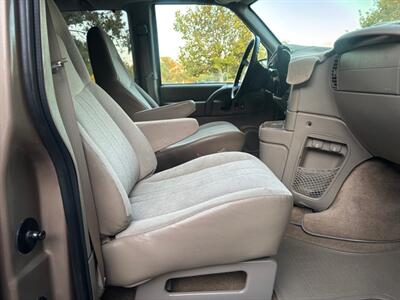 2004 Chevrolet Astro ONE OWNER LOW MILES   - Photo 12 - Valencia, CA 91355