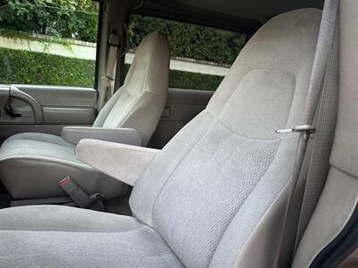 2004 Chevrolet Astro ONE OWNER LOW MILES   - Photo 6 - Valencia, CA 91355