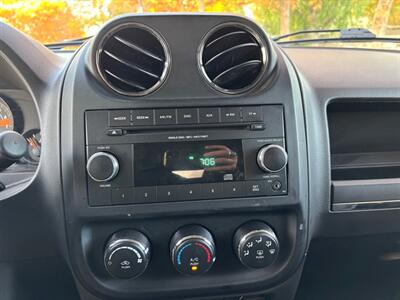 2014 Jeep Patriot Sport  4x4! Low miles! - Photo 20 - Valencia, CA 91355