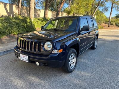 2014 Jeep Patriot Sport  4x4! Low miles! - Photo 1 - Valencia, CA 91355
