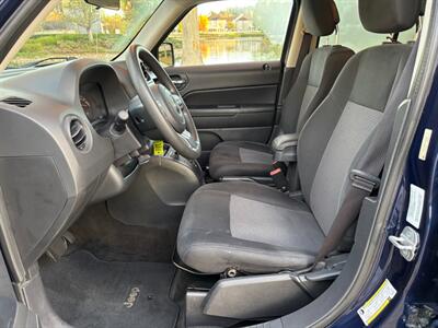 2014 Jeep Patriot Sport  4x4! Low miles! - Photo 13 - Valencia, CA 91355