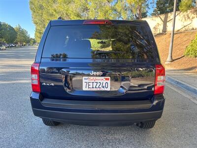 2014 Jeep Patriot Sport  4x4! Low miles! - Photo 4 - Valencia, CA 91355