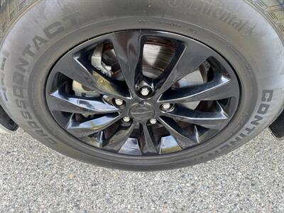 2017 Chrysler Pacifica Touring-L  ABSOLUTELY GORGEOUS VAN!!! - Photo 46 - Valencia, CA 91355