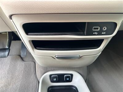 2017 Chrysler Pacifica Touring-L  ABSOLUTELY GORGEOUS VAN!!! - Photo 35 - Valencia, CA 91355