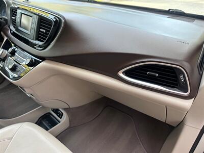 2017 Chrysler Pacifica Touring-L  ABSOLUTELY GORGEOUS VAN!!! - Photo 24 - Valencia, CA 91355