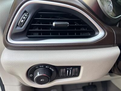 2017 Chrysler Pacifica Touring-L  ABSOLUTELY GORGEOUS VAN!!! - Photo 39 - Valencia, CA 91355