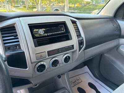 2006 Toyota Tacoma PreRunner V6  4.0 LOW MILES!!! - Photo 16 - Valencia, CA 91355