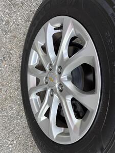 2020 Chevrolet Equinox LT  Runs Great ! - Photo 29 - Valencia, CA 91355