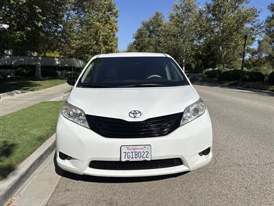 2014 Toyota Sienna L 7-Passenger  BEAUTIFUL CONDITION! RUNS PERFECT! - Photo 7 - Valencia, CA 91355