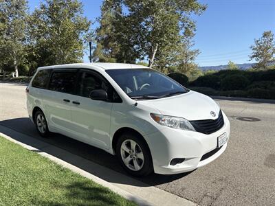 2014 Toyota Sienna L 7-Passenger  BEAUTIFUL CONDITION! RUNS PERFECT! - Photo 6 - Valencia, CA 91355