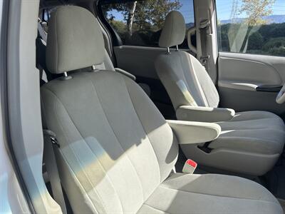 2014 Toyota Sienna L 7-Passenger  BEAUTIFUL CONDITION! RUNS PERFECT! - Photo 18 - Valencia, CA 91355