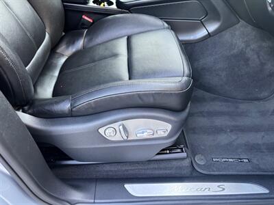 2016 Porsche Macan S  LOW MILES!! - Photo 26 - Valencia, CA 91355