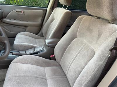 2000 Toyota Camry LE  One owner ! Low miles!! - Photo 10 - Valencia, CA 91355