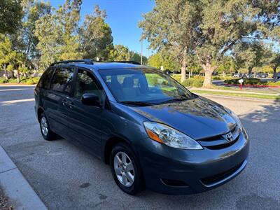 2010 Toyota Sienna LE-Passenger  One owner !!! Great condition! - Photo 6 - Valencia, CA 91355