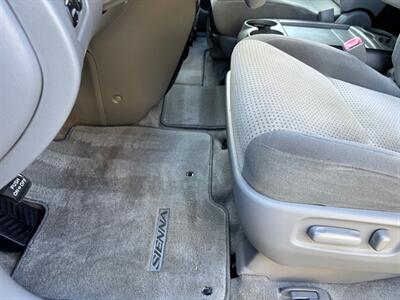 2010 Toyota Sienna LE-Passenger  One owner !!! Great condition! - Photo 10 - Valencia, CA 91355
