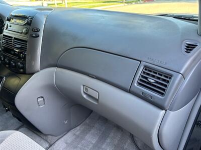 2010 Toyota Sienna LE-Passenger  One owner !!! Great condition! - Photo 33 - Valencia, CA 91355