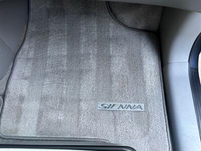 2010 Toyota Sienna LE-Passenger  One owner !!! Great condition! - Photo 32 - Valencia, CA 91355