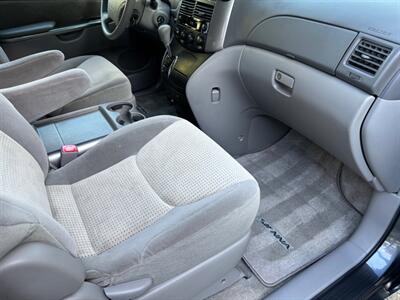 2010 Toyota Sienna LE-Passenger  One owner !!! Great condition! - Photo 29 - Valencia, CA 91355