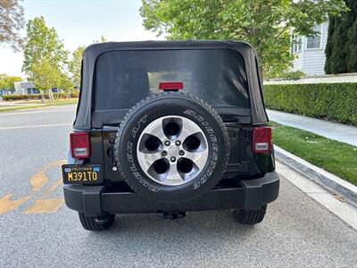 2016 Jeep Wrangler Sahara  49997 MILES!!! CLEAN!!  SUPER LOW  MILES !! Runs Like New! 4x4!! - Photo 3 - Valencia, CA 91355