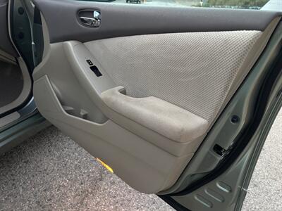 2007 Nissan Altima 2.5 Only 32001 original Miles !!! - Photo 19 - Valencia, CA 91355