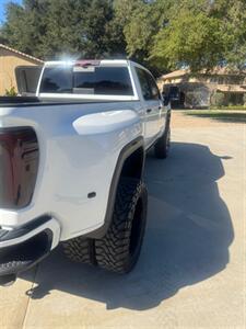2024 GMC Sierra 3500 Denali   - Photo 4 - Valencia, CA 91355