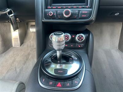 2009 Audi R8 quattro  Gorgeous color ! Low miles !!! - Photo 22 - Valencia, CA 91355