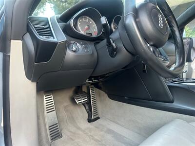 2009 Audi R8 quattro  Gorgeous color ! Low miles !!! - Photo 15 - Valencia, CA 91355