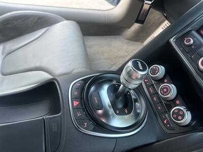 2009 Audi R8 quattro  Gorgeous color ! Low miles !!! - Photo 27 - Valencia, CA 91355