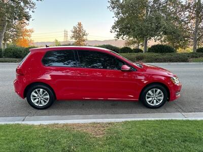 2015 Volkswagen Golf TSI S  MANUAL!!!!! SUPER NICE AND LOW MILES!! - Photo 6 - Valencia, CA 91355