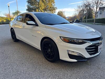 2020 Chevrolet Malibu LT   - Photo 6 - Valencia, CA 91355