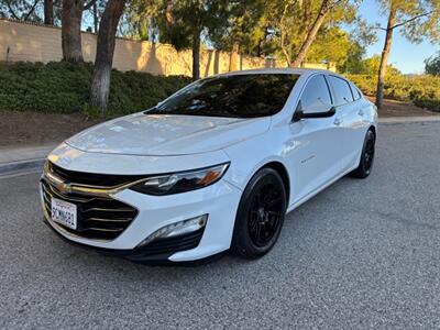 2020 Chevrolet Malibu LT   - Photo 1 - Valencia, CA 91355
