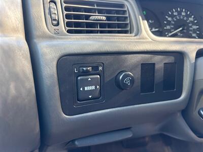 2000 Toyota Camry CE  Low miles!!!! Great service records!!! - Photo 30 - Valencia, CA 91355